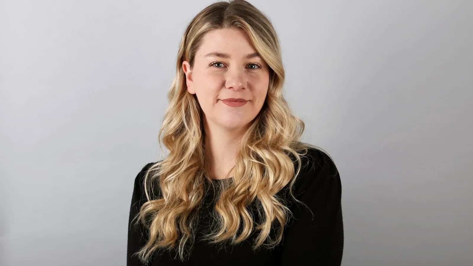 Professional Headshot Photography in Cambridge: A Guide for Academics, Professionals, and Creatives