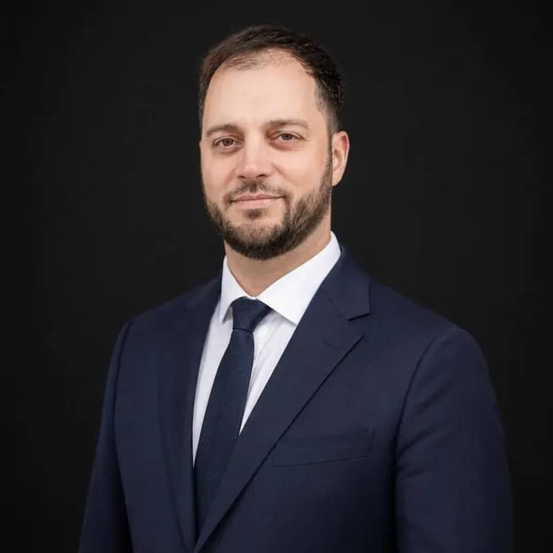Corporate headshot in Cambridge
